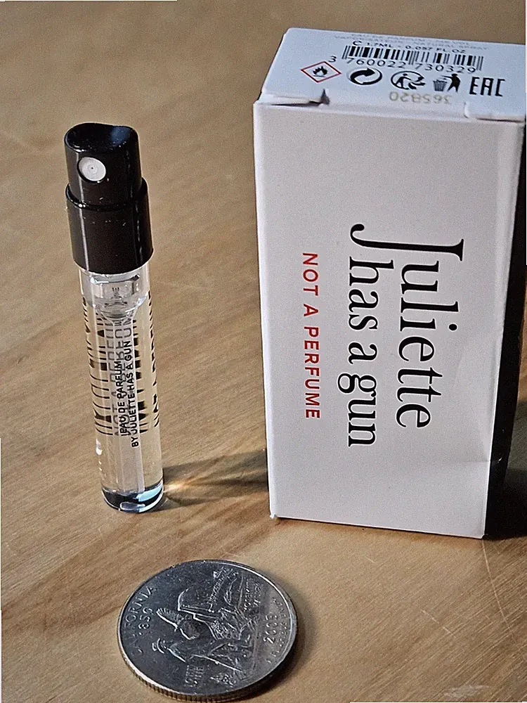 Juliette Has A Gun Not a Perfume Travel Sampler Spray 1.7ml/0.057 oz #E2-4
