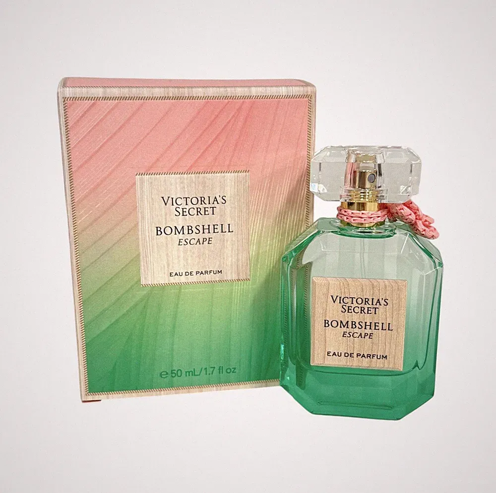 Victoria's Secret Bombshell Escape Eau De Parfum 1.7 Fl Oz Perfume Spray New